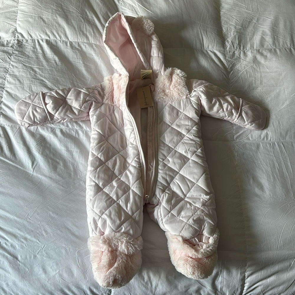 Light Pink 0-3 mo. NWT Snowsuit